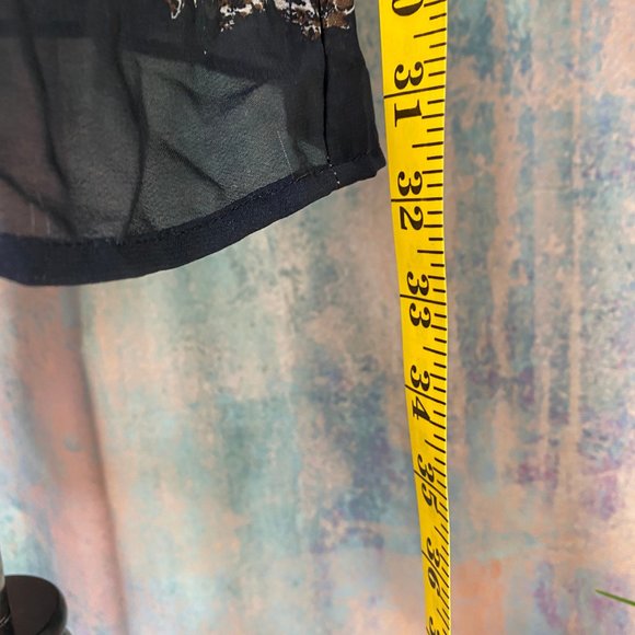 📌 Avenue Sparkling smocked Tunic - Top - Picture 7 of 14